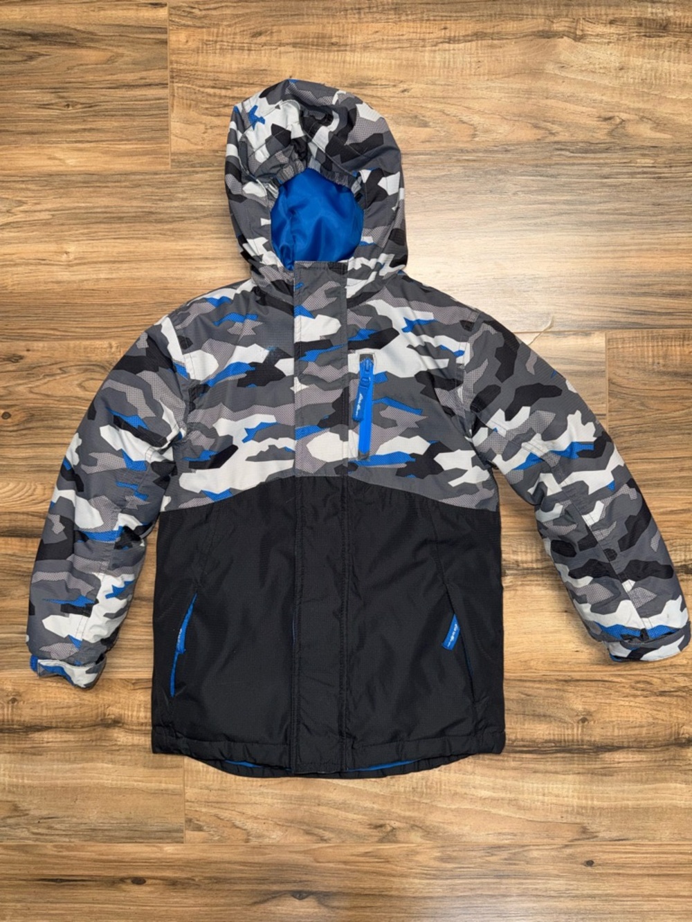 Eddie Bauer Black & Blue Camouflage Hooded Puffer Jacket